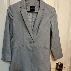 Womens blazer 3/4 sleeve, light grey with small white dots. The Limited brand